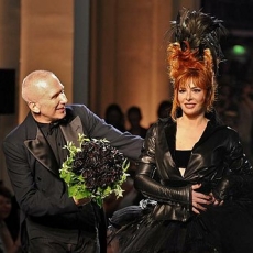 Mylène Farmer - Défilé Jean-Paul Gaultier - 06 juillet 2011