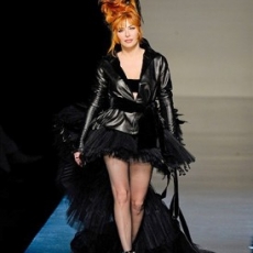 Mylène Farmer - Défilé Jean-Paul Gaultier - 06 juillet 2011