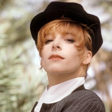 mylene-farmer-tv-embarquement-immediat-fr3-15-novembre-1987-105