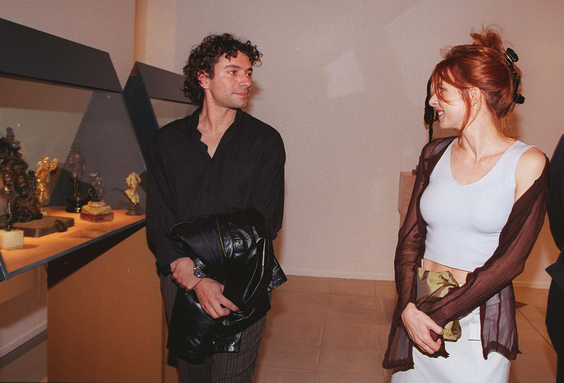 mylene-farmer-1999-exposition-de-niro-103