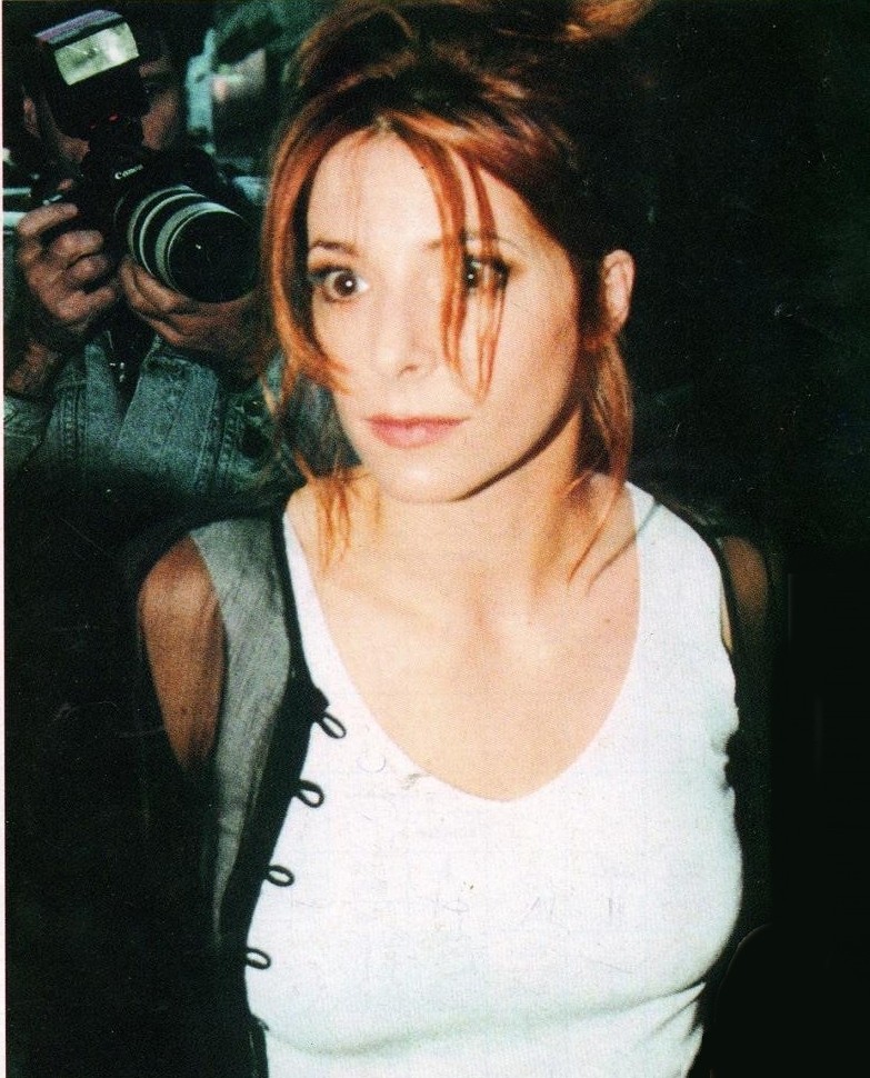 mylene-farmer-1999-exposition-de-niro-123b