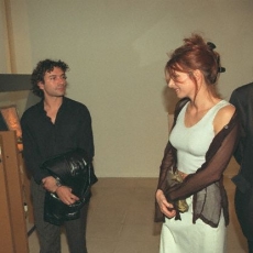 mylene-farmer-1999-exposition-de-niro-104