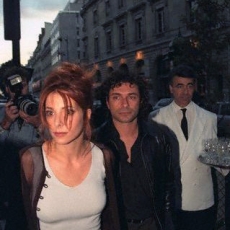 mylene-farmer-1999-exposition-de-niro-123