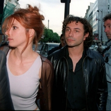 mylene-farmer-1999-exposition-de-niro-128