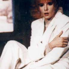 Mylène Farmer - Fête comme chez vous - Antenne 2 - 05 mai 1988