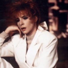 Mylène Farmer - Fête comme chez vous - Antenne 2 - 05 mai 1988