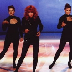 Mylène Farmer chante Pourvu qu'elles soient douces dans l'émission Interchallenges sur TF1 le 20 novembre 1988