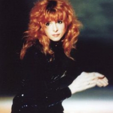 Mylène Farmer chante Pourvu qu'elles soient douces dans l'émission Interchallenges sur TF1 le 20 novembre 1988