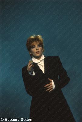 mylene-farmer-j-y-crois-dur-comme-terre-tf1-02-septembre-1989-006