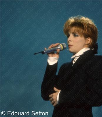 mylene-farmer-j-y-crois-dur-comme-terre-tf1-02-septembre-1989-007