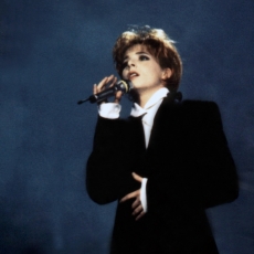 mylene-farmer-j-y-crois-dur-comme-terre-tf1-02-septembre-1989-004