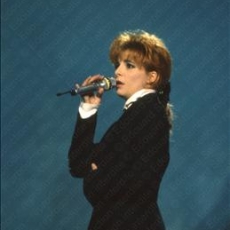 mylene-farmer-j-y-crois-dur-comme-terre-tf1-02-septembre-1989-005