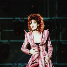 mylene-farmer-la-fureur-du-parc-19-juin-1999-024