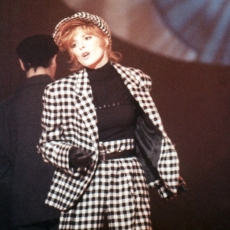 Mylène Farmer - Lahaye d'honneur - TF1 - 13 novembre 1987
