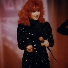 mylene-farmer-1988-tv-le-monde-est-a-vous-106