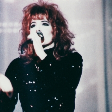 mylene-farmer-1988-tv-le-monde-est-a-vous-110