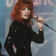 mylene-farmer-1988-tv-le-monde-est-a-vous-121