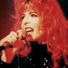 mylene-farmer-1988-tv-le-monde-est-a-vous-123