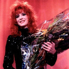 mylene-farmer-1988-tv-le-monde-est-a-vous-126