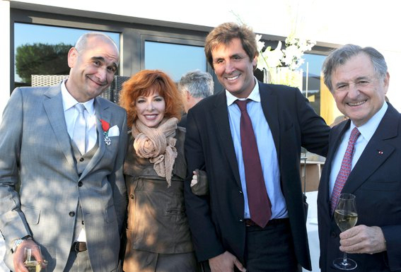 Mylène Farmer - Legion d'honneur Pascal Negre - Mai 2011