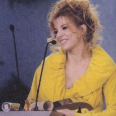 Mylène Farmer - M6 Awards - 2000