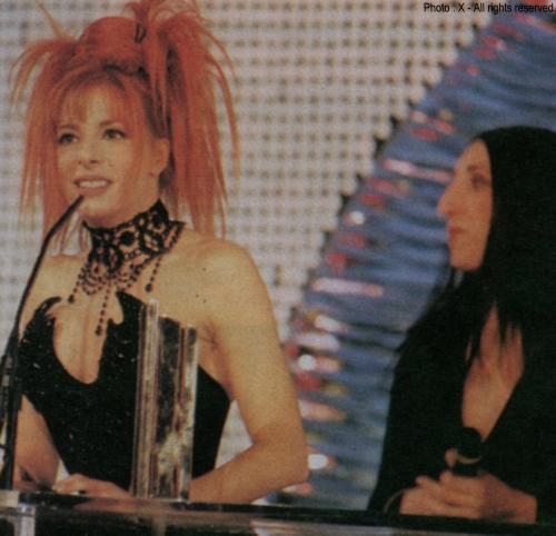 Mylène Farmer - NRJ Music Awards 2000 - Award