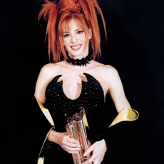 Mylène Farmer - NRJ Music Awards 2000 - Award