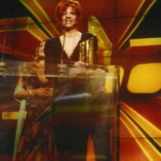 Mylène Farmer - NRJ Music Awards 2002 - Award