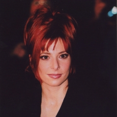 Mylène Farmer et Seal - NRJ Music Awards 2002 - Montée des marches