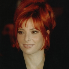 Mylène Farmer et Seal - NRJ Music Awards 2002 - Montée des marches