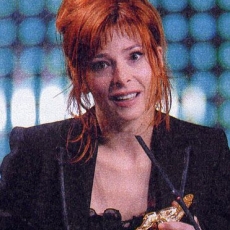 Mylène Farmer - NRJ Music Awards 2003 - Award