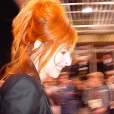 mylene-farmer_2003_nrj-music-awards_158