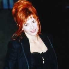 mylene-farmer_2003_nrj-music-awards_159