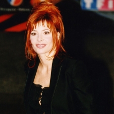 mylene-farmer_2003_nrj-music-awards_166