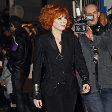 Mylène Farmer NRJ Music Awards 2011 Tapis Rouge