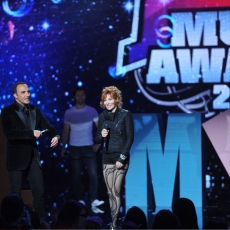 Jean-Paul Gaultier et Mylène Farmer NRJ Music Awards 2012