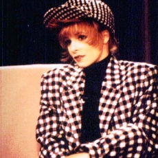 Mylène Farmer - Panique sur le 16 - TF1 - 19 novembre 1987