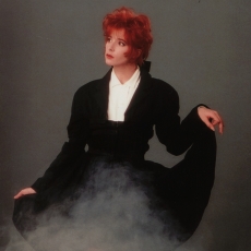 Mylène Farmer - Photographe Christophe Mourthé - 1987 (1)