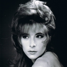 Mylène Farmer - Photographe Christophe Mourthé - 1987 (2)