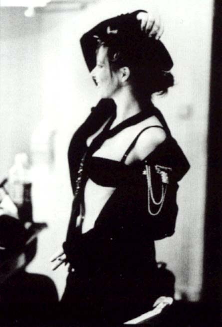 mylene-farmer_2001_ellen-von-unwerth_405