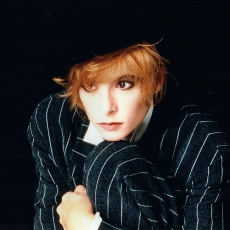 mylene-farmer-1987-elsa-trillat-302