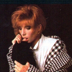 mylene-farmer-1987-elsa-trillat-315