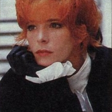 mylene-farmer-1986-gerard-uferas-102