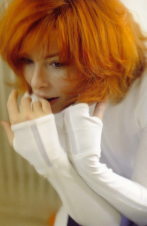 Mylène Farmer - Photographe : Herve Lewis - 2009