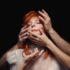 Mylène Farmer - Photographe : Jean-Baptiste Mondino - 2026