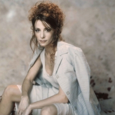 Mylène Farmer - Photographe Jean-Marie Périer - 1999