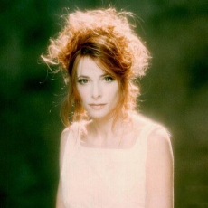 Mylène Farmer - Photographe Jean-Marie Périer - 1999