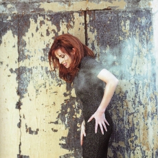 mylene-farmer_1996_karl-dickenson_203