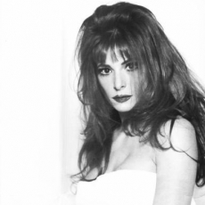 mylene-farmer_1996_karl-dickenson_303