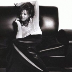 mylene-farmer_1996_karl-dickenson_307